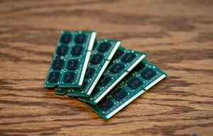 Pamięć RAM (DDR4 / DDR5)